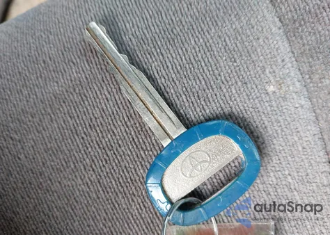 2000 Toyota Camry Ce/Le/Xle from USA, damaged, VIN 4T1BG22K6YU705688